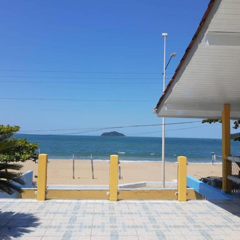 Mansao Ouro Verde Beira Mar Piçarras Екстериор снимка